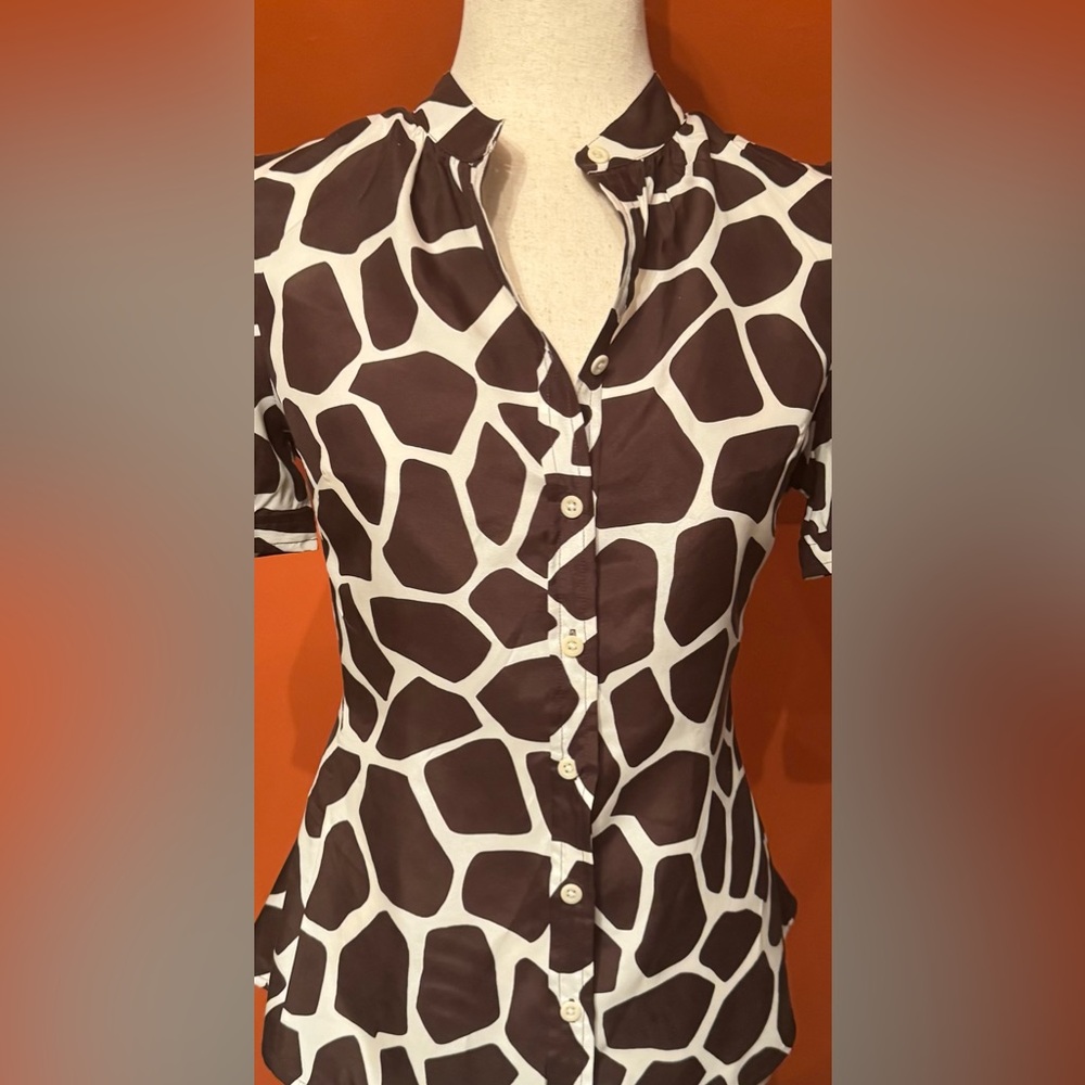 Banana Republic Giraffe Print Blouse - Picture 6 of 7